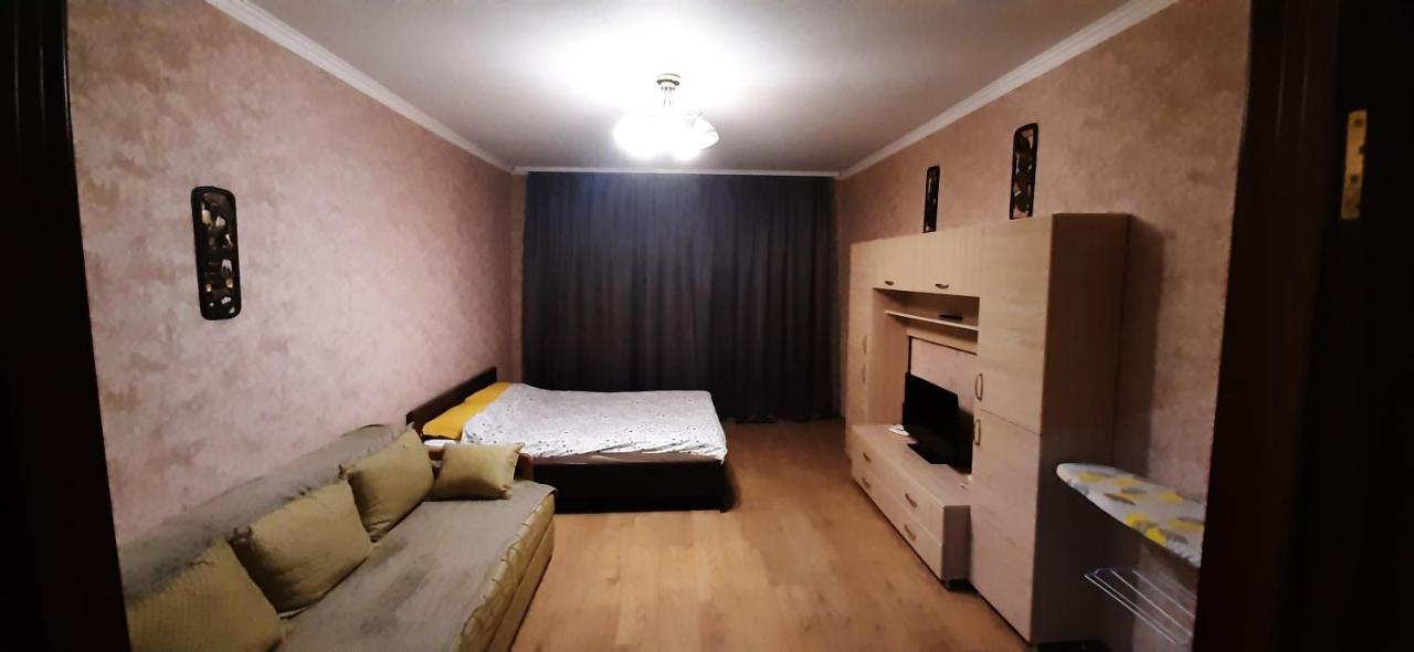 Cosy Flat Apartment Киев Екстериор снимка