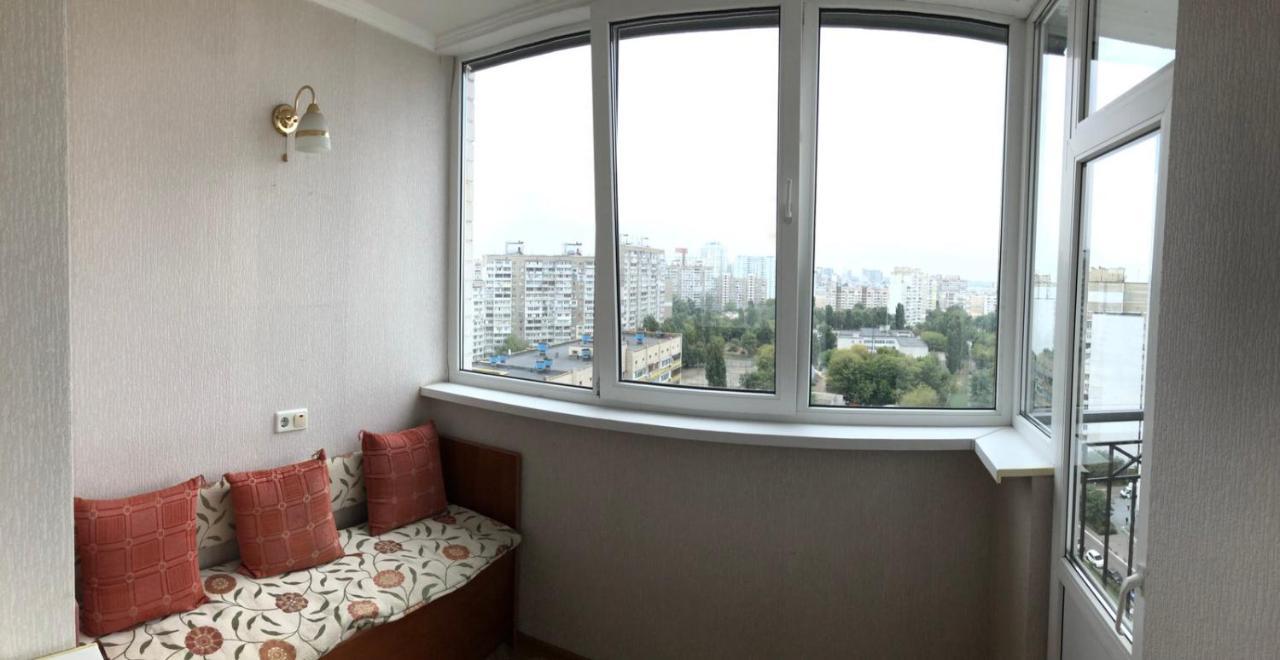 Cosy Flat Apartment Киев Екстериор снимка